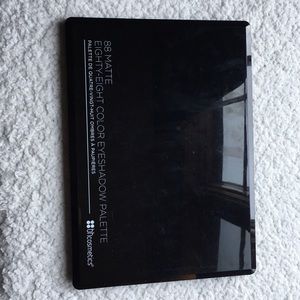 88 Matte Eyeshadow Palette, barley used